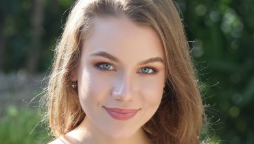 Scarlett Reveals How She Built Wealth by Investing in Index Funds