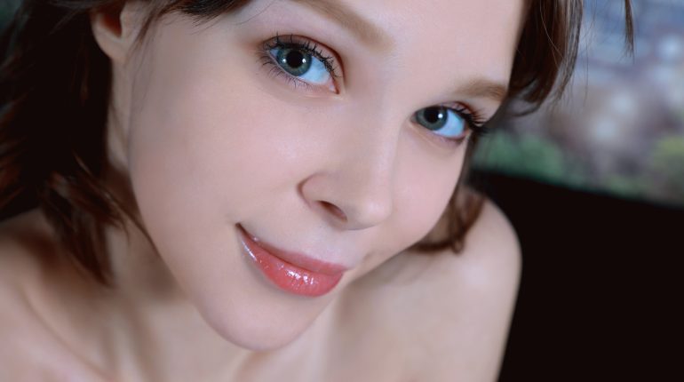 Ruby Allen Shares Her Experience, Gives Guidance on Bedtime Yoga for Stress Relief