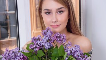 Aurora Kelly Shares Her Experience, Gives Guidance on Breathing Exercises for Sleep