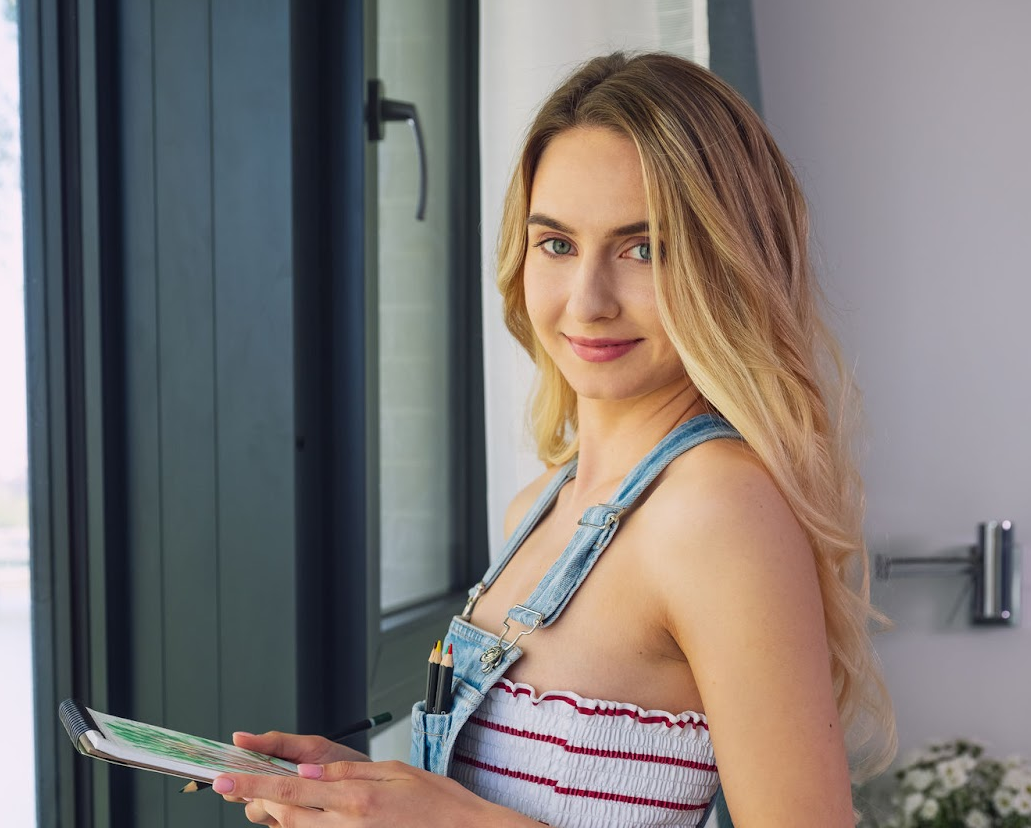 Entrepreneur Olivia Brown Shares How She Built Income from Home Step by Step