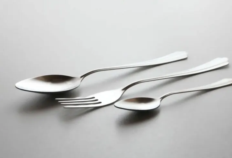 The difference between a teaspoon and tablespoon