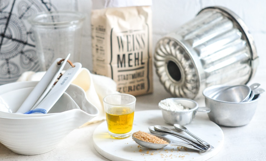 Different ways to measure 200 grams of ingredients
