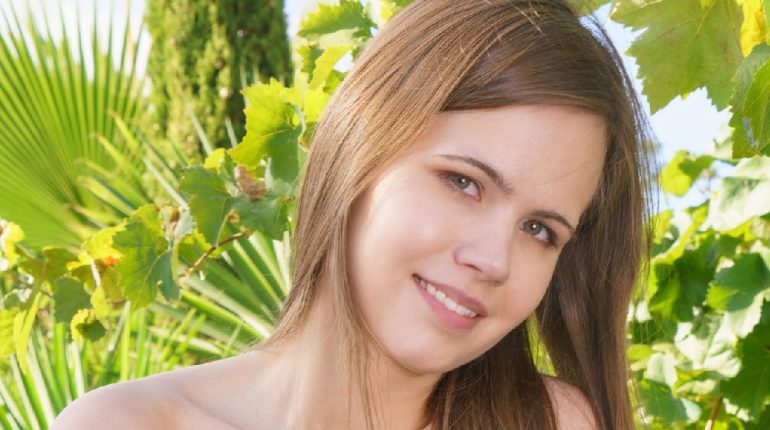 Hollie Greer’s 5 Clean-Eating Hacks for Every Kitchen