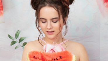 Arianwen Goss’s No-Sugar Added Vegan Desserts That Satisfy