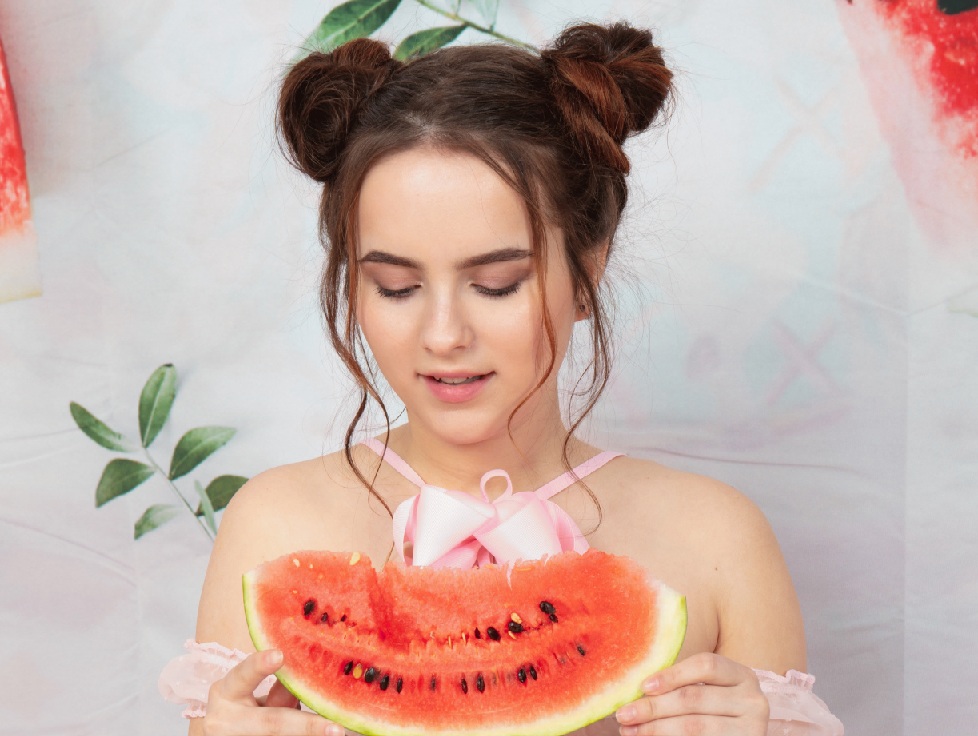 Arianwen Goss’s No-Sugar Added Vegan Desserts That Satisfy