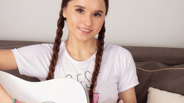 Mia Ross Shares Her Experience, Gives Advice on Insomnia Treatment Without Medication Mia Ross Shares Her Experience, Gives Advice on Insomnia Treatment Without Medication