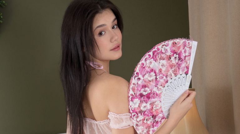 Camilla Edwards Shares Her Experience, Gives Guidance on Mental Health Apps for Stress Relief