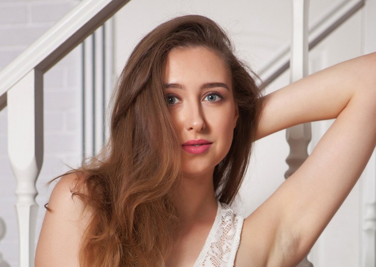 Eleanor Price shares her experience, gives guidance on yoga for mental and physical recovery