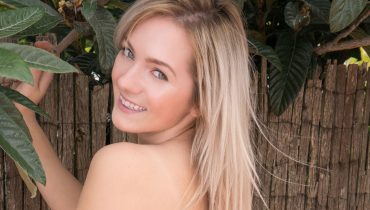 Hannah Edwards Shares Her Experience, Gives Guidance on Bedtime Routines for Better Sleep Quality