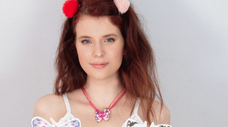 Rachel Bennett Shares Her Experience, Gives Guidance on Therapy for Chronic Stress Recovery Rachel Bennett Shares Her Experience, Gives Guidance on Therapy for Chronic Stress Recovery